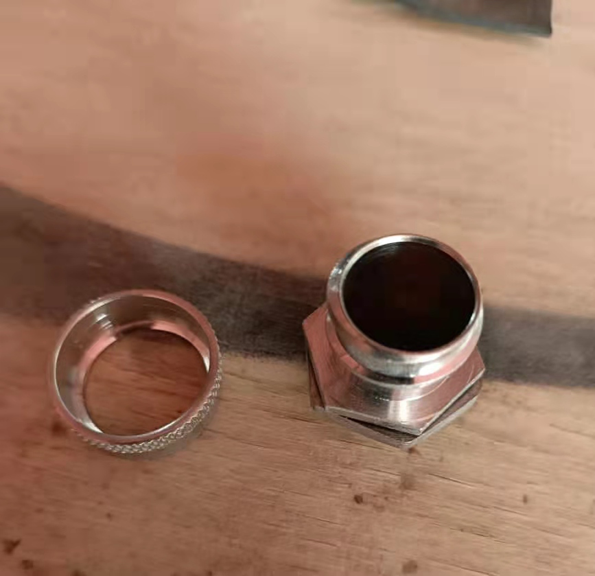 BS4568/En61386 20mm 25mm 32mm Brass Thread Fittings Short Male Bush Self-Finished