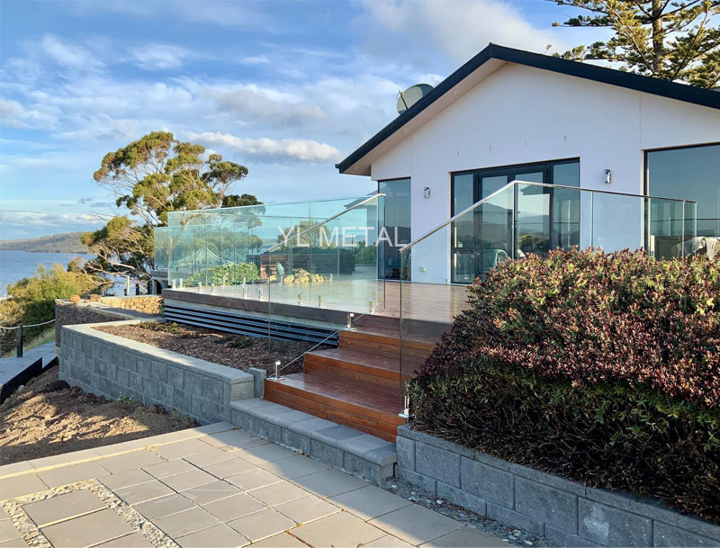 Y L Hot Sale Easy DIY Fence Stainless Spigot Balcony Balustrade Handrail Terrace Stair Glass Railing