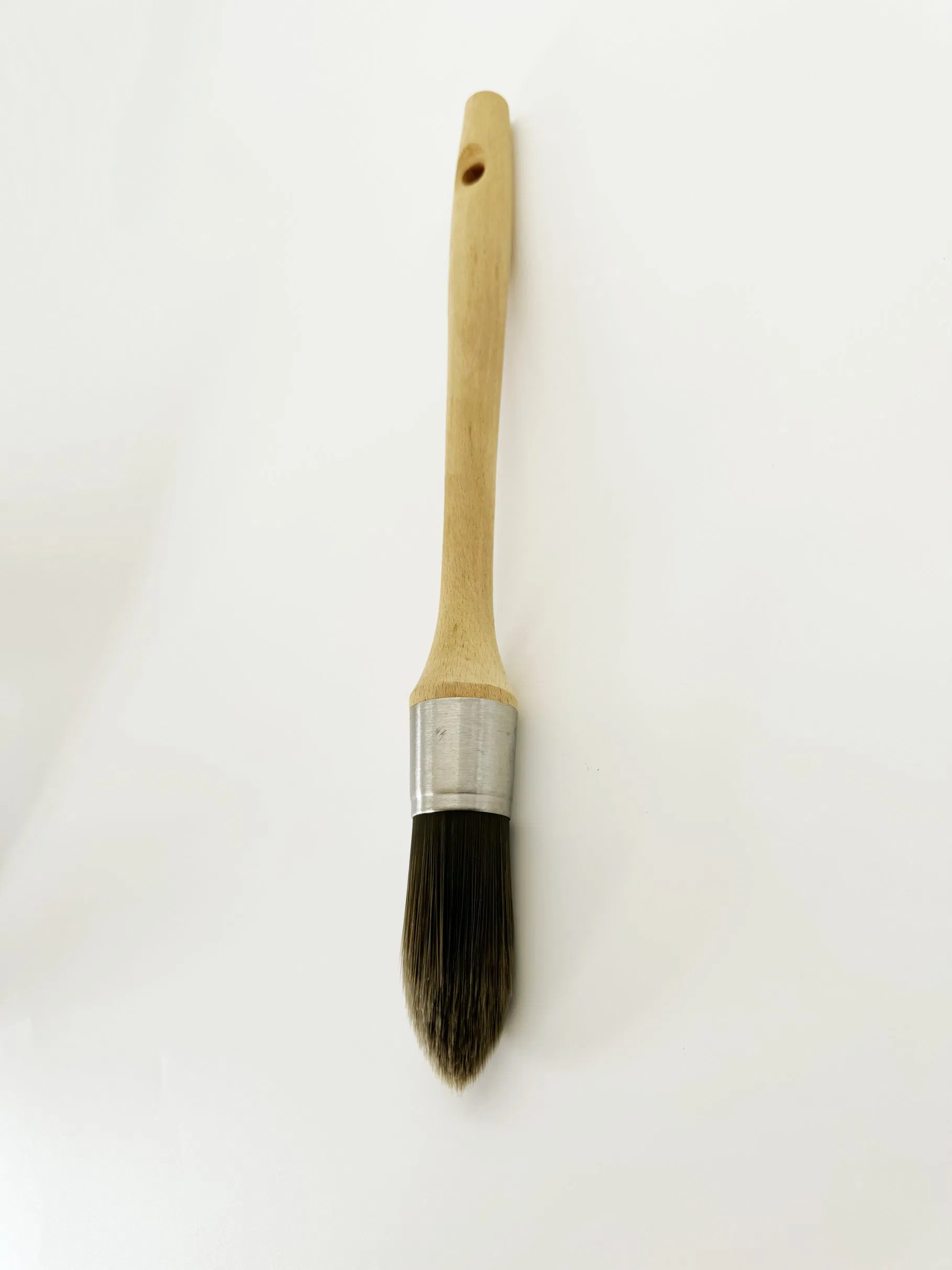 Круглая кисть с деревянной ручкой и нейлоновым ворсом