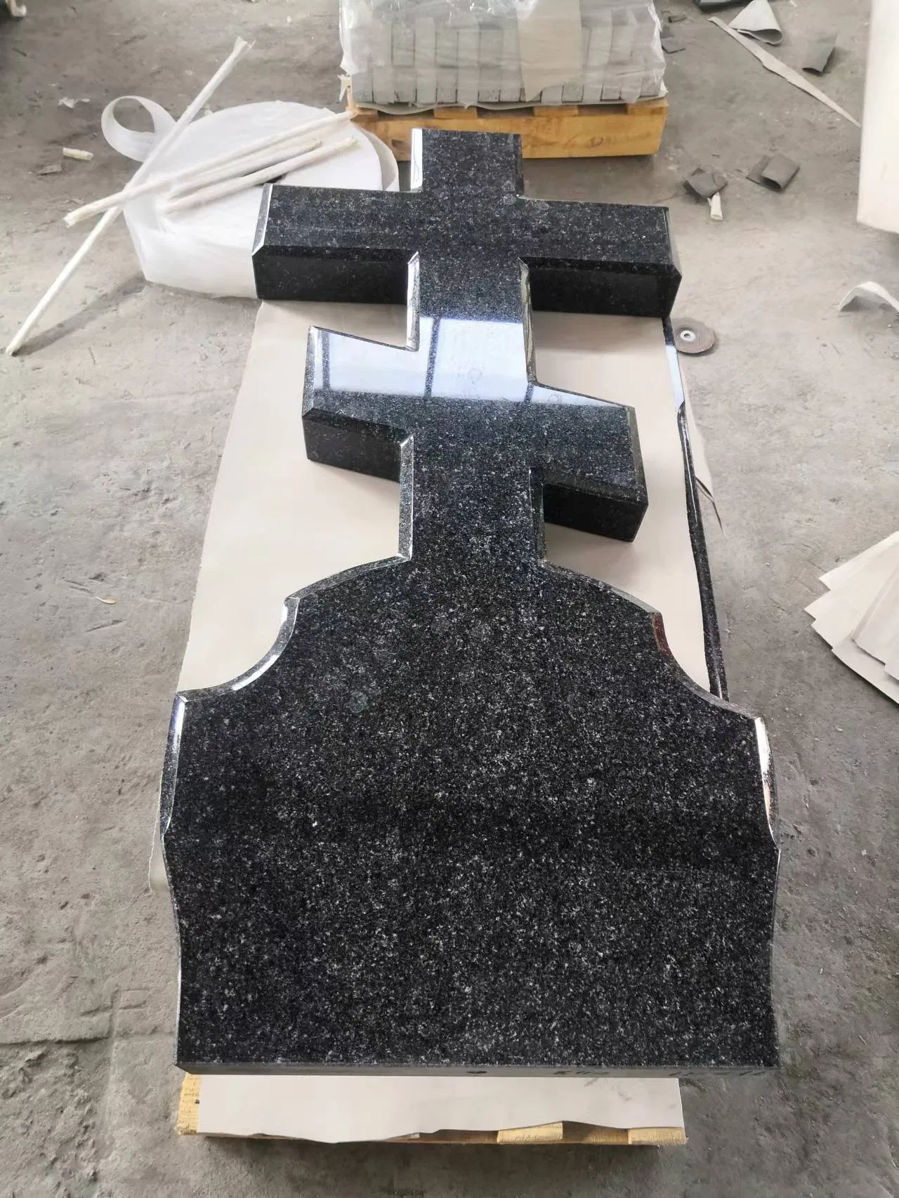 Romania Multicolor Red China Aurora Granite Tombstone Monument Headstone