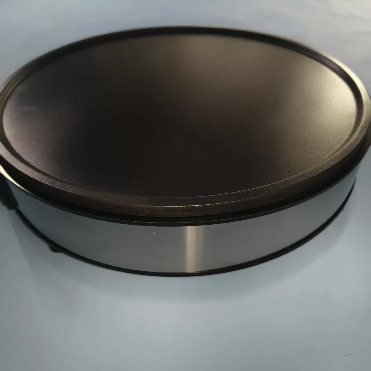 Durable Electric Crepe Maker with Auto Shut-off for Long-Lasting Use