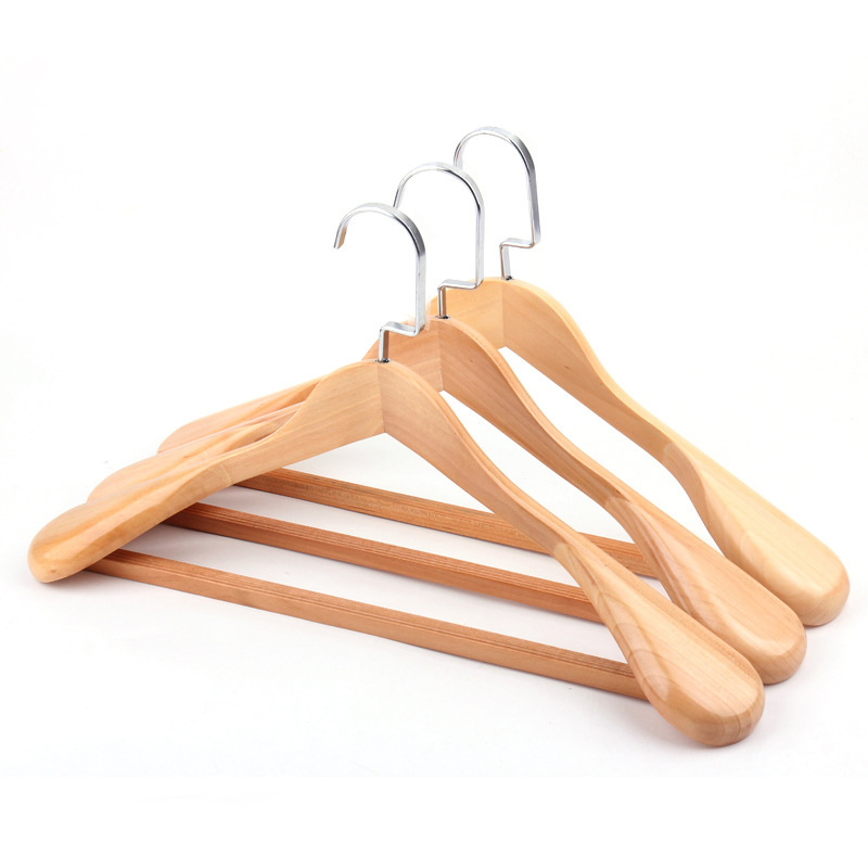 Factory Retail Luxury Wide Shoulder Solid Wood Hangers Wholesale Hotel Clothing Hanger Wooden Garment Hanging Home Seamless Suit Hangers Coat Holder