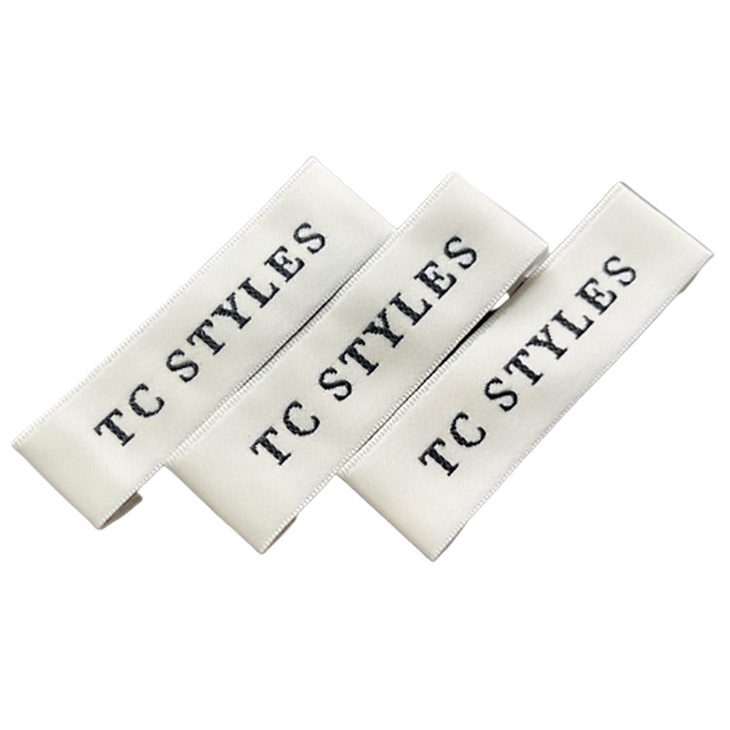 Этикетки тканые для одежды на заказ