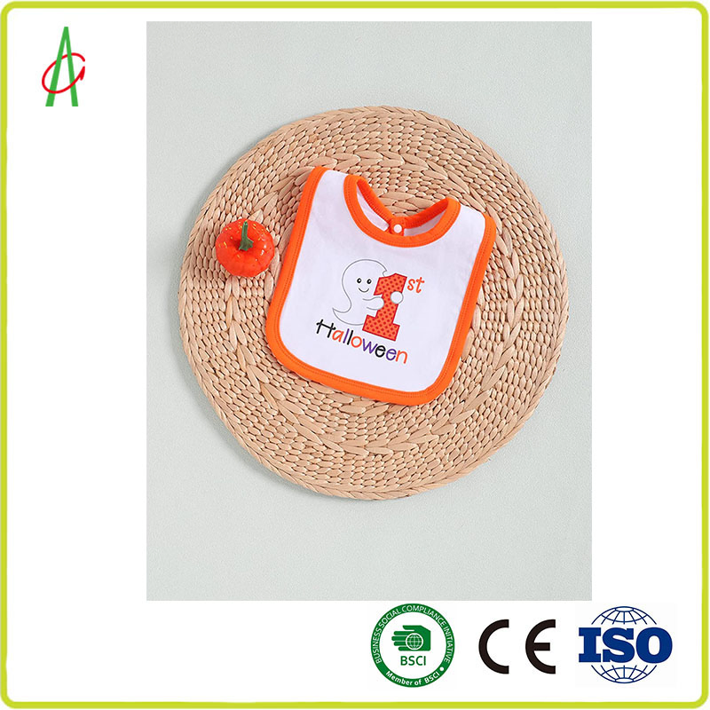 High Hydroscopic Property fashion Halloween Soft Cotton Newborn Baby Bibs