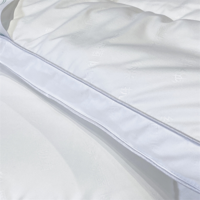 Wholesale Box Stitched Breathable Topper Foldable Quilt Mattress Cover