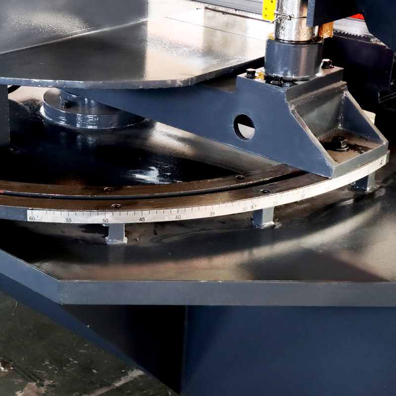 Ленточная пила по металлу промышленная угловая GHZ4235