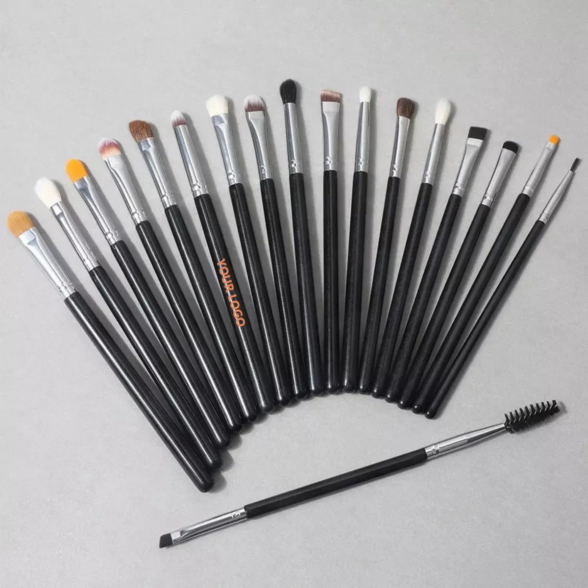Natural Hair Makeup Brushes Retractable Makeup Brush Customized Logo on Ferrule