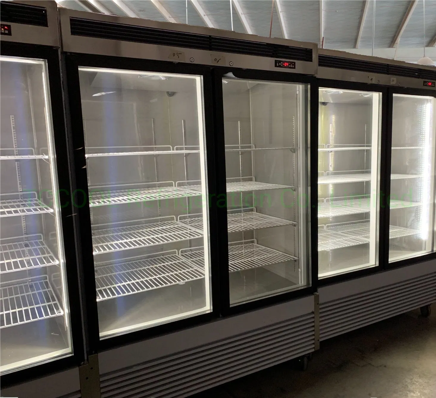 2024 Catering Solutions Double Glass Door Stainless Steel Freezer with Bottom-Mounted Compressor