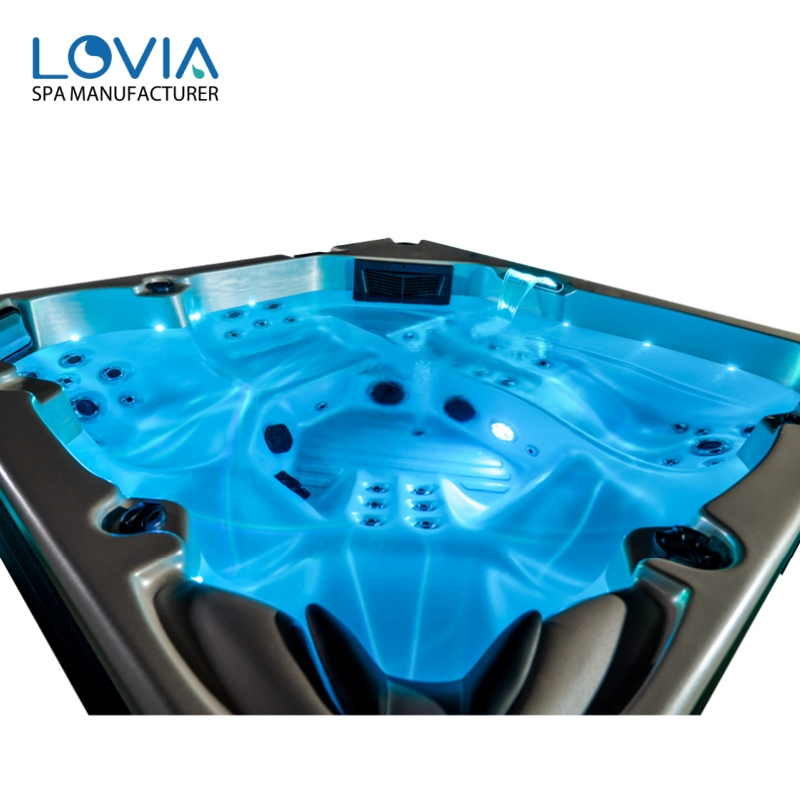 Гидромассажная ванна Balboa на 6 человек с джакузи