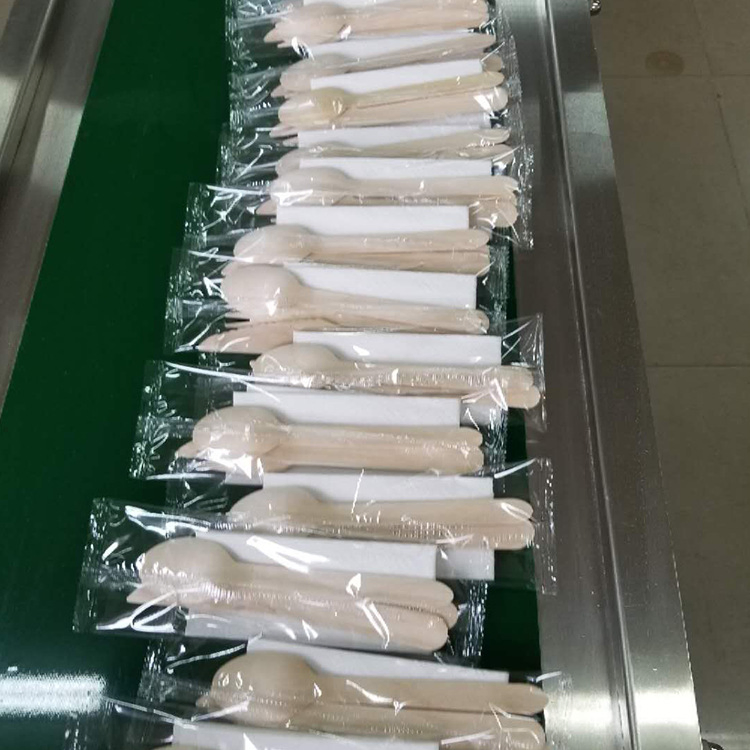 200 Sets 4 in 1 Disposable Wooden Cutlery Set Biodegradable Eco-Friendly Cutlery Set