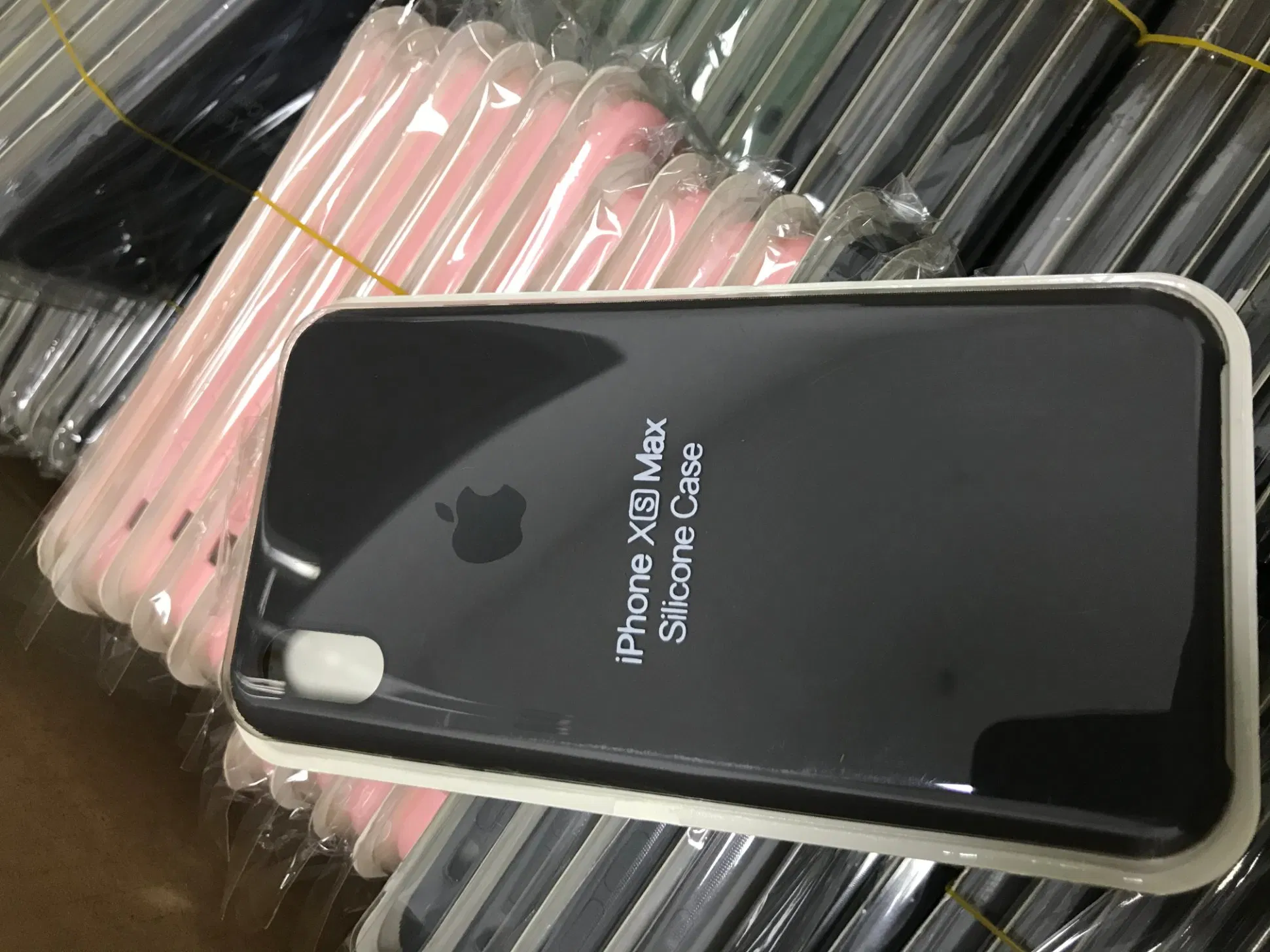 Чехол для iPhone 13, силиконовый, с защитой от ударов