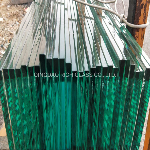 Customized 0.7mm 0.9mm 1.1mm 2mm Ultra Thin Clear Float Glass