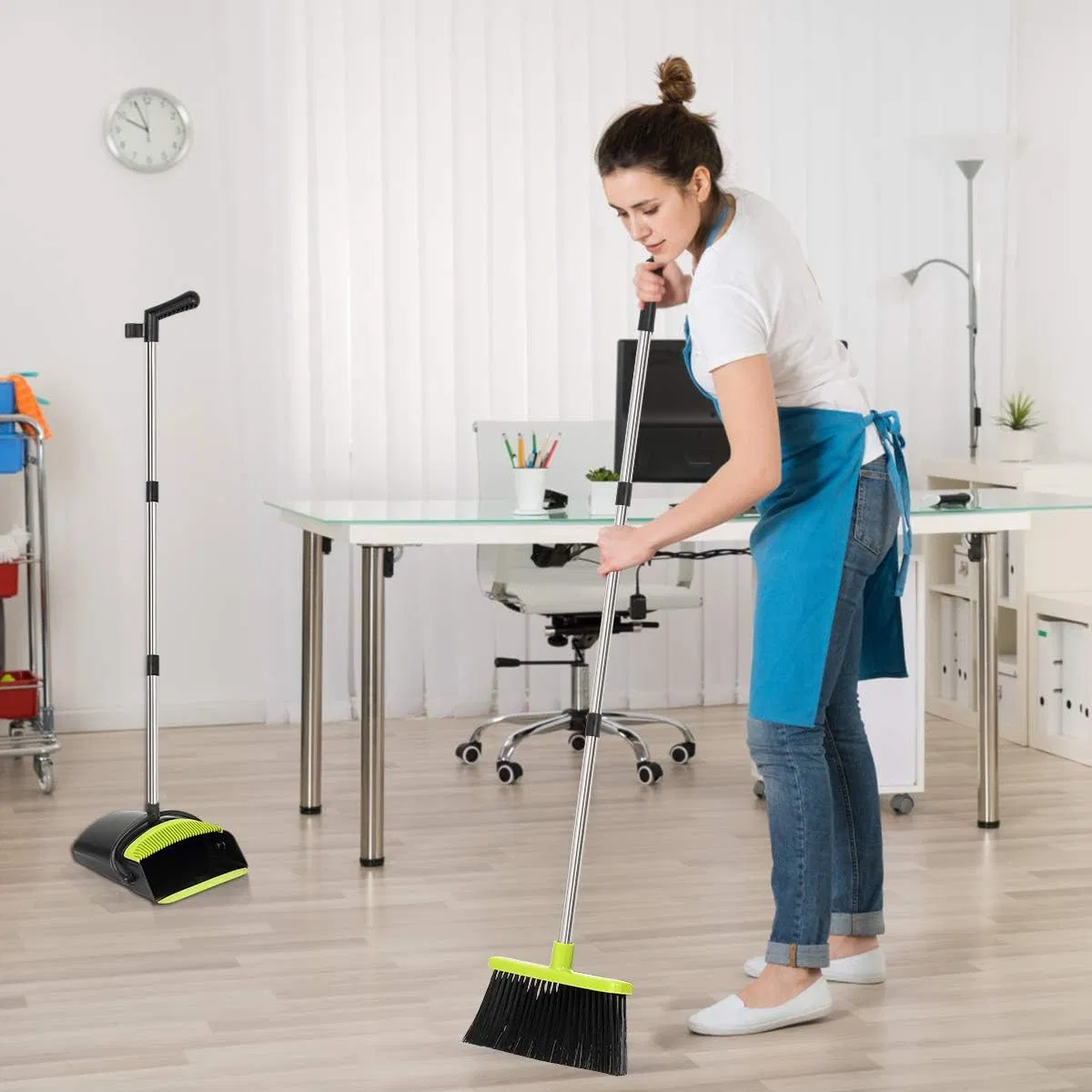 Long Extendable Handle Detachable Portable Broom and Dustpan Set