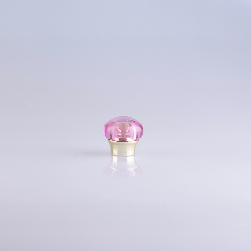 OEM Fragrance Cosmetic Packaging Perfume Zamac Surlyn Caps Bottle Plastic Cap