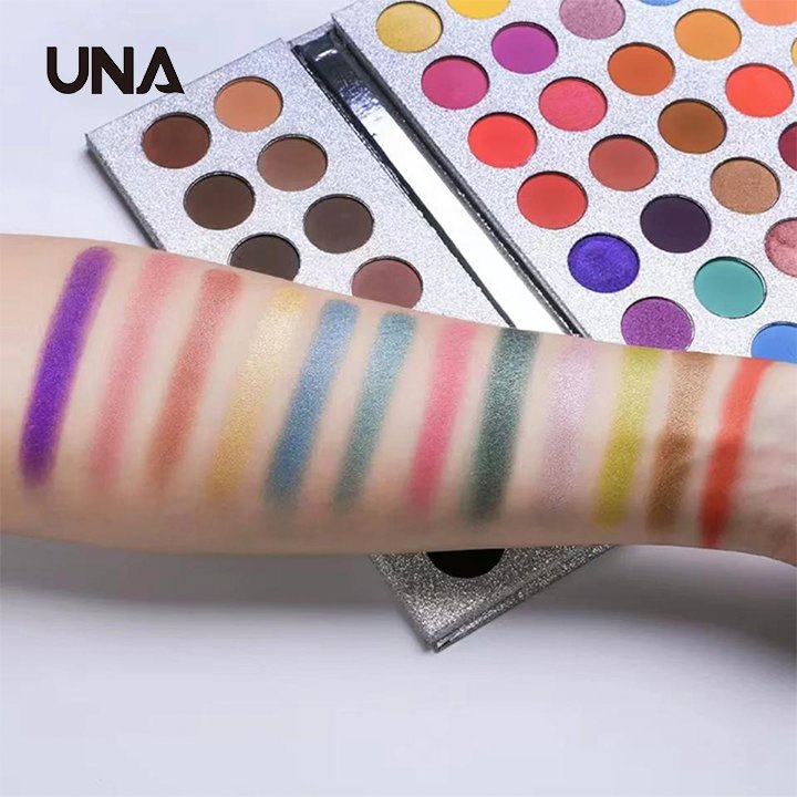 Wholesale High Quality Matte Look Eyeshadow Customize Eyeshadow Palette Private Label Highly Pigmented