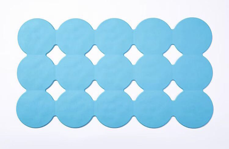 Fish Shape Natural Rubber Silicone Rubber Non Slip Bath Mat Shower Mat Back with Sucker Disks