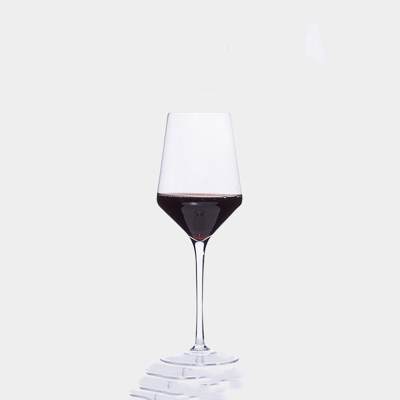 Elegant 660ml Premium Wine Glass Goblet for Upscale Dining