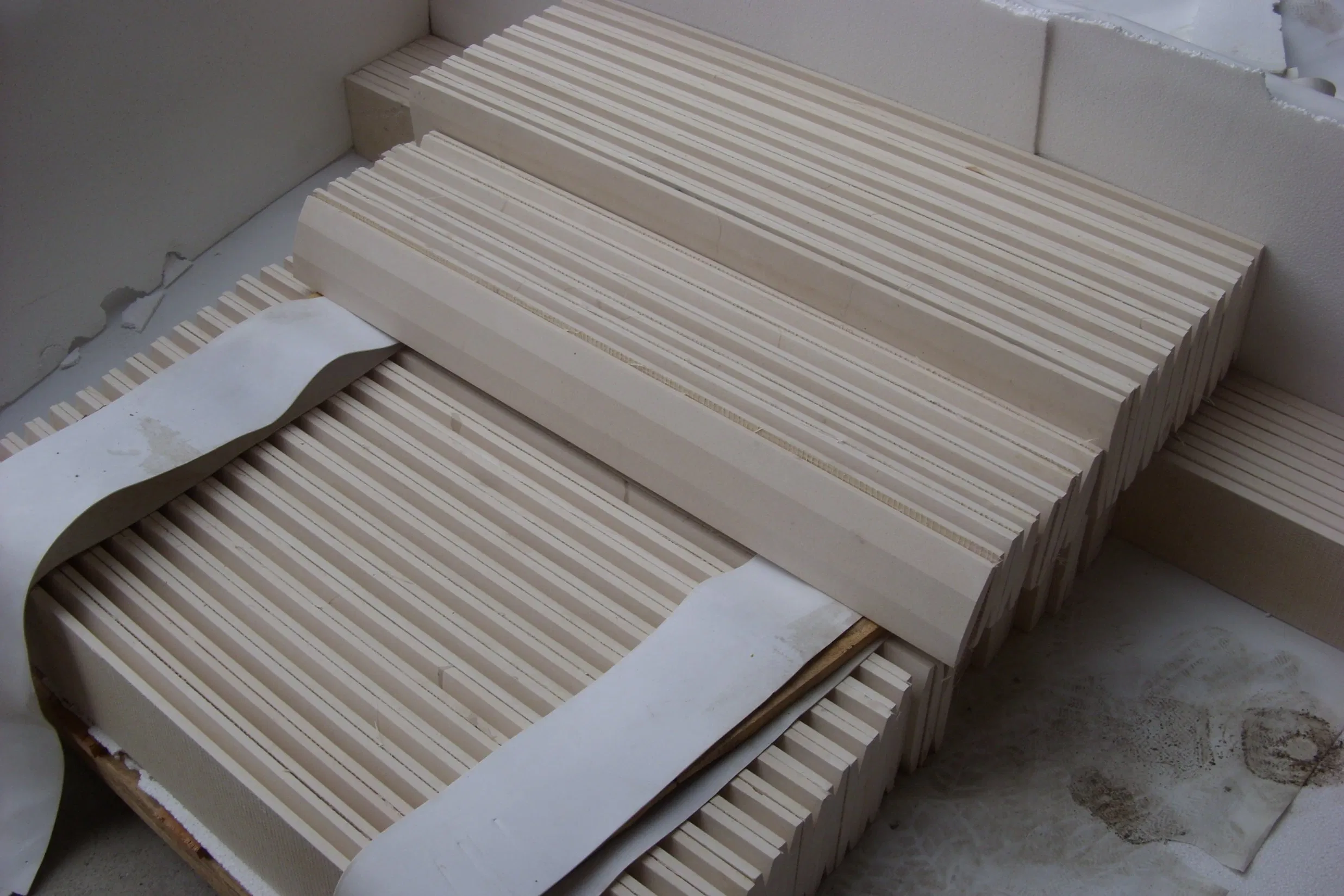 Classical Beige Limestone Marble Slabs Tiles for Wall Cladding Decoration