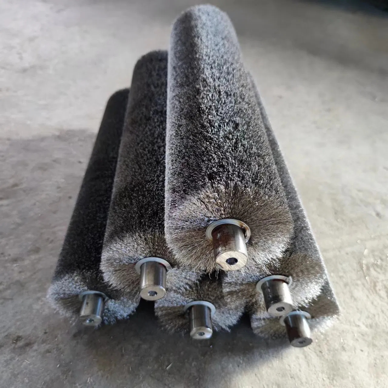 Полировальная щетка-ролик из латунированной стали