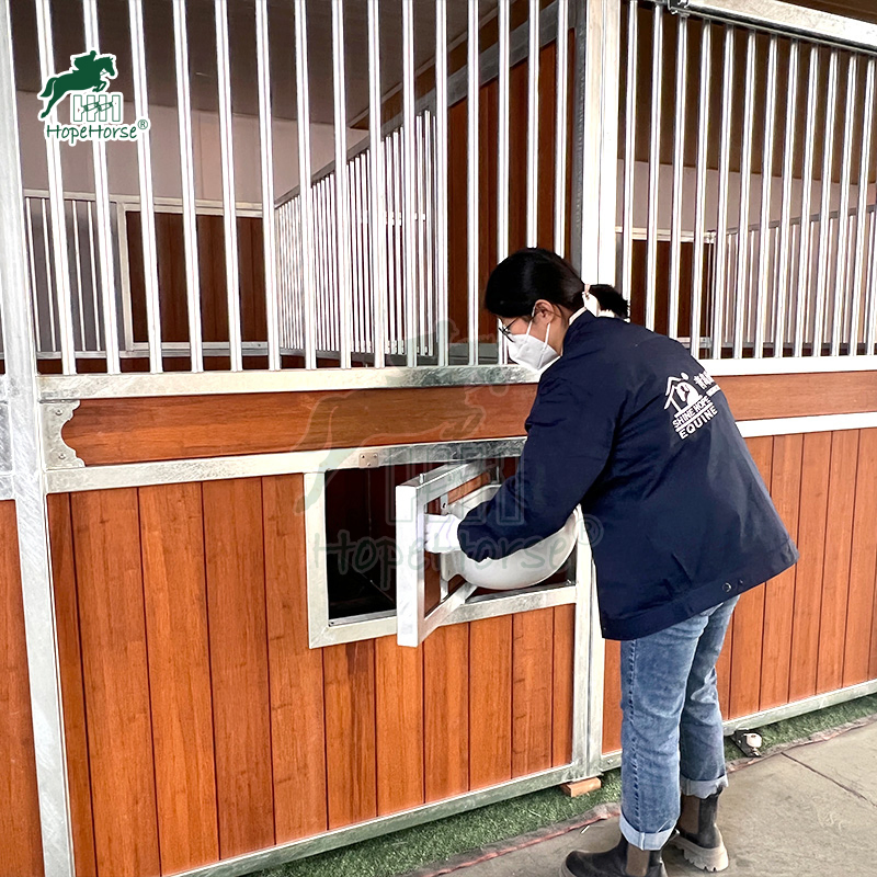 Wooden Horse Stable Box for Equestrian Equipment