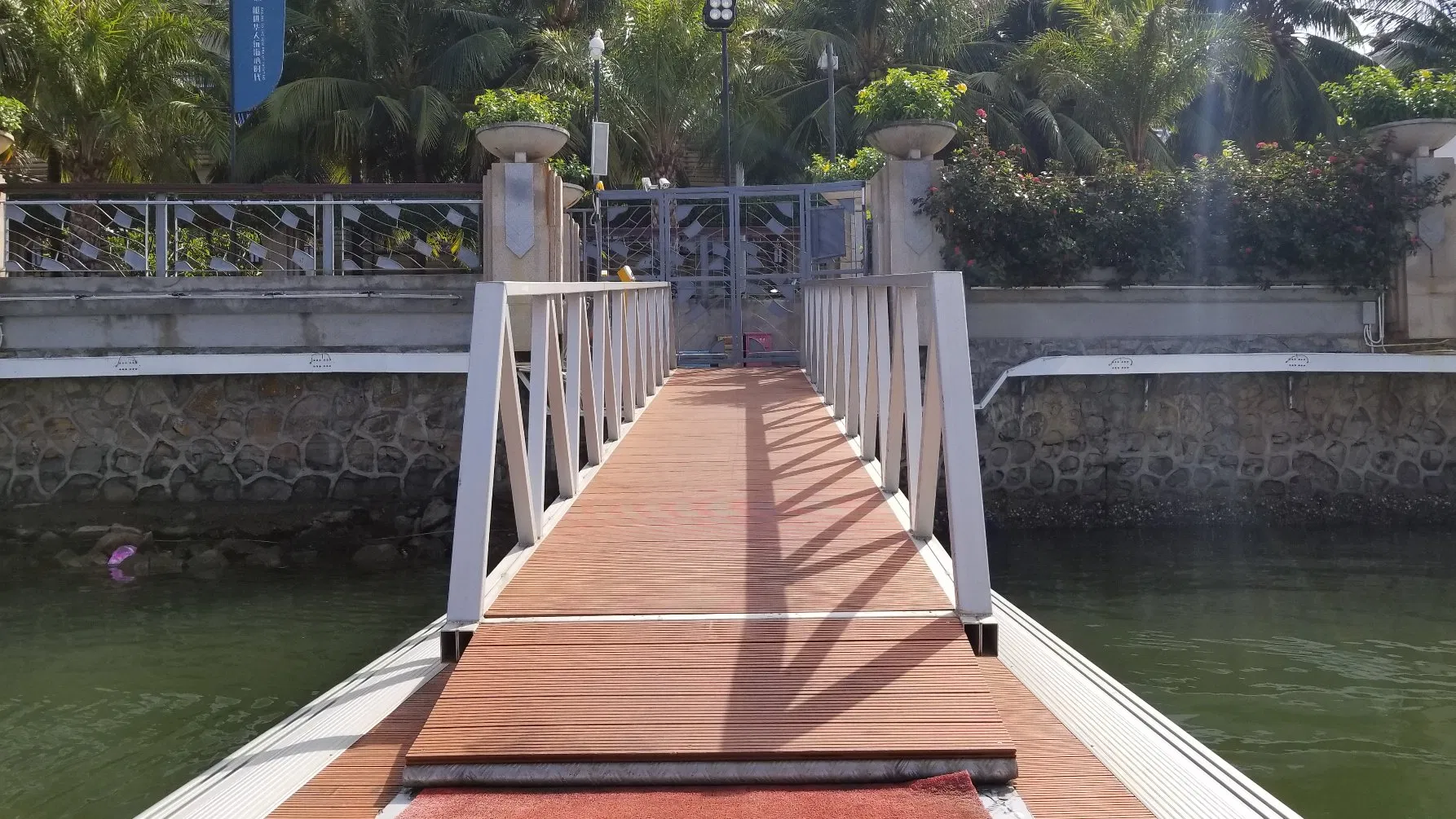 Good Price Marine Walking Dock Floating Pontoon Platforms Modular Gangway