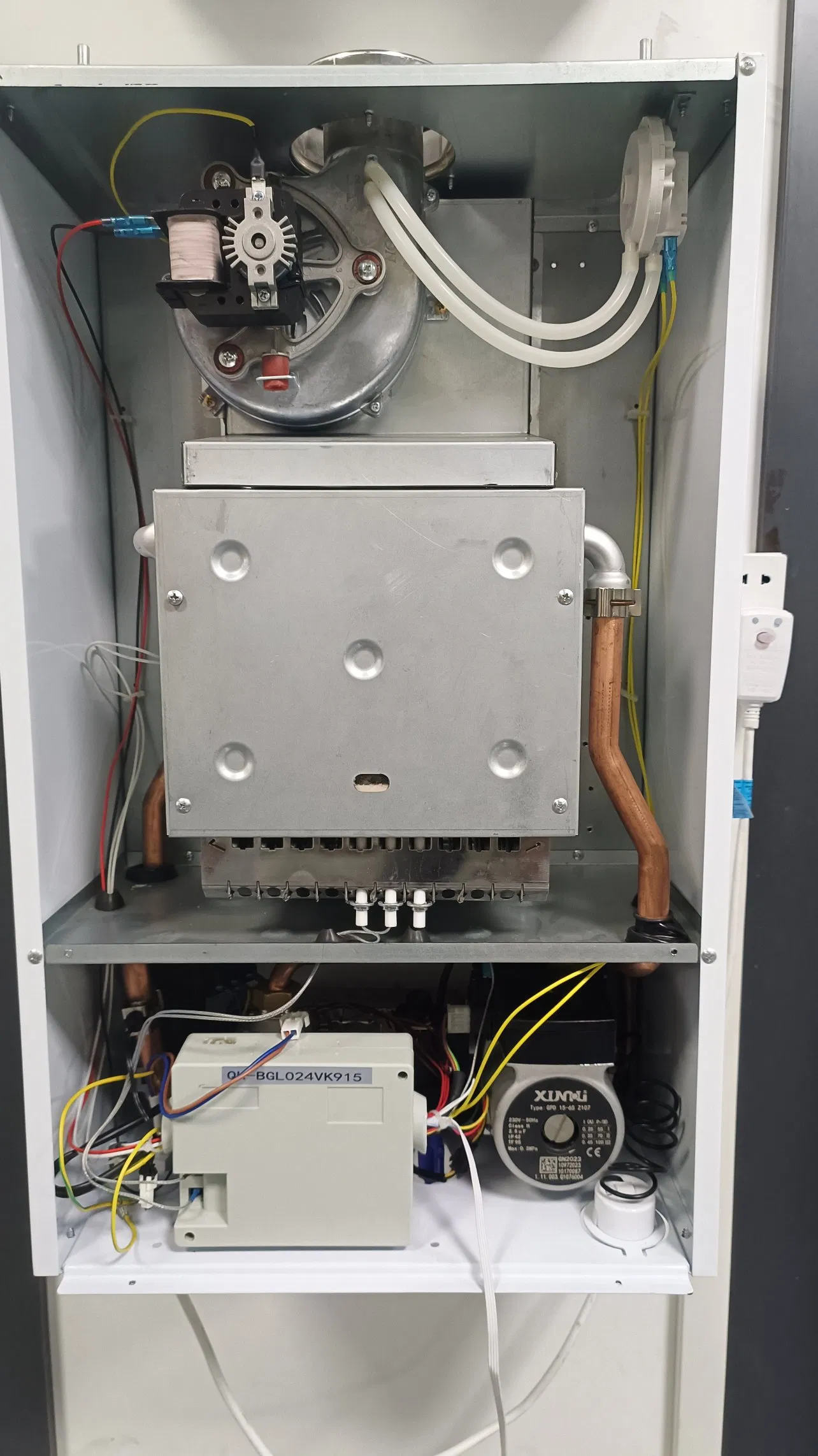 Wall Mounted Electric Heating Water Heater, Combi Electric Boiler for Home Use, Customized