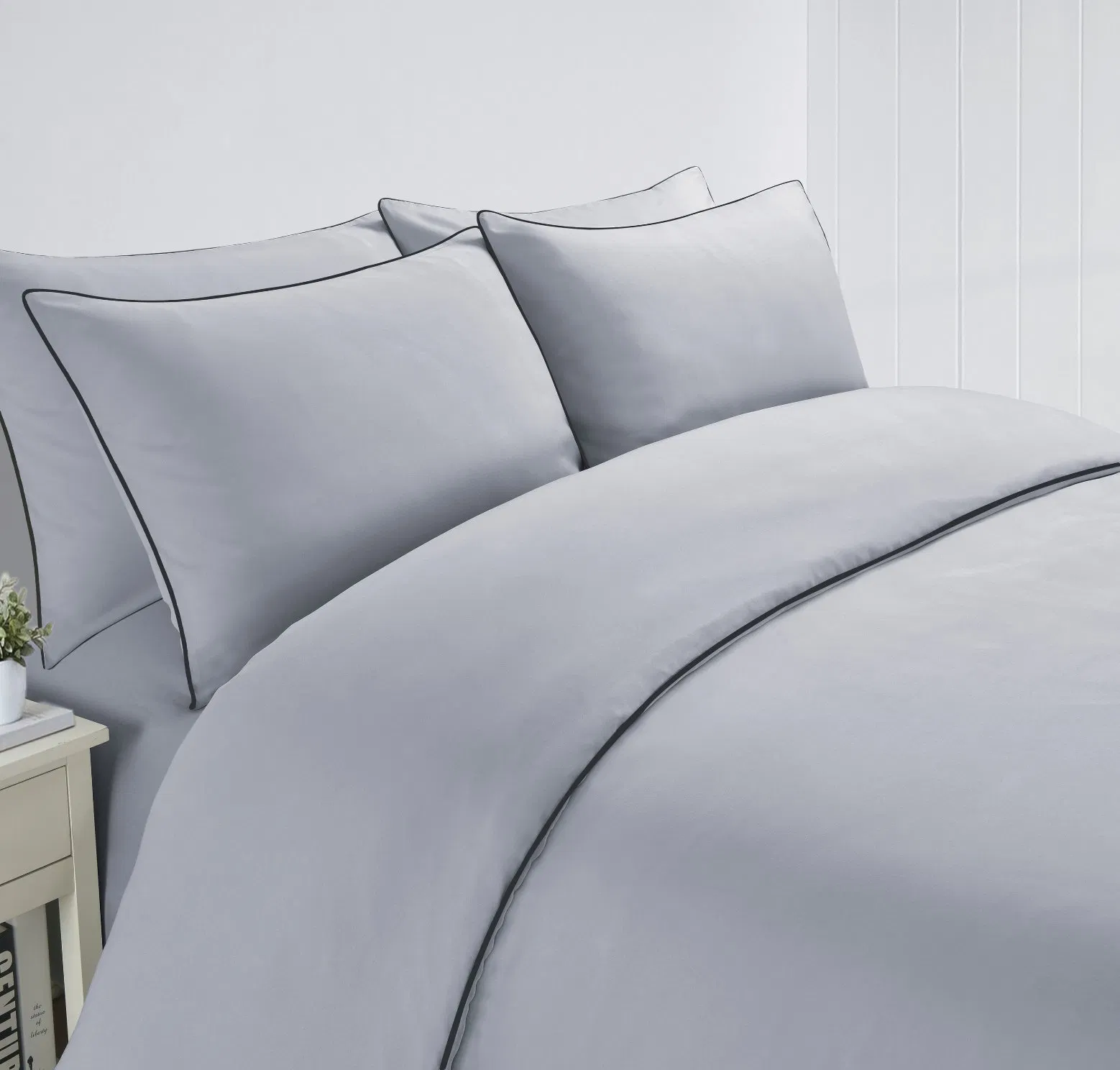 Luxurious 100% Polyester Piped Edge Duvet Cover Set Bedding Set
