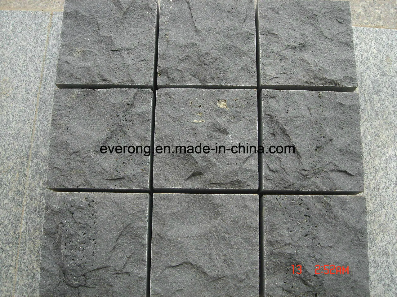Natural Basalt Cobblestone / Granite Paver for Outdoor Landscape Project