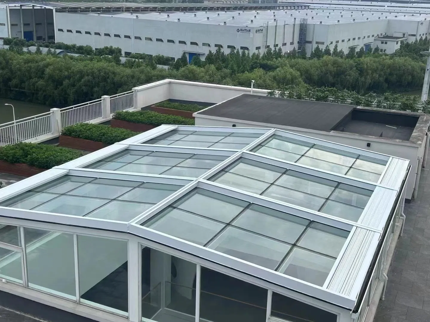 Sunroom Smart Electric Folding Aluminum Alloy Roof Canopy