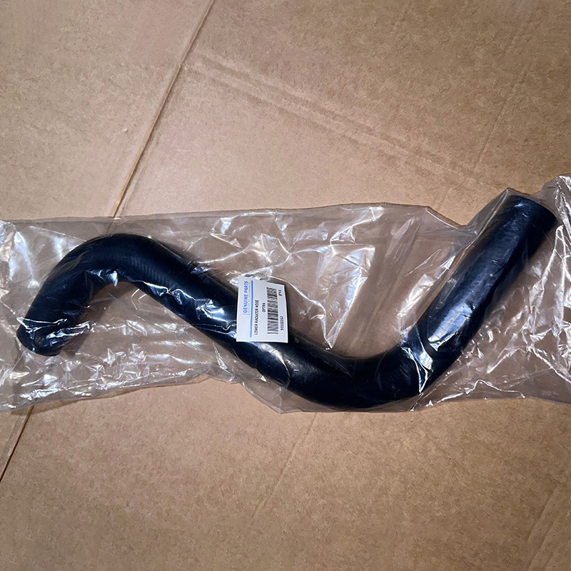 Патрубок нижний радиатора 96553353 для Chevrolet Lacetti 2009 Optra