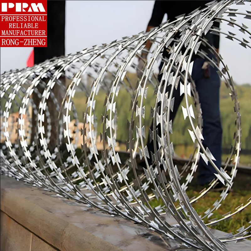 Hot Dipped Galvanized Diamond Razor Barbed Wire Security Mesh Barbed Wire Mesh