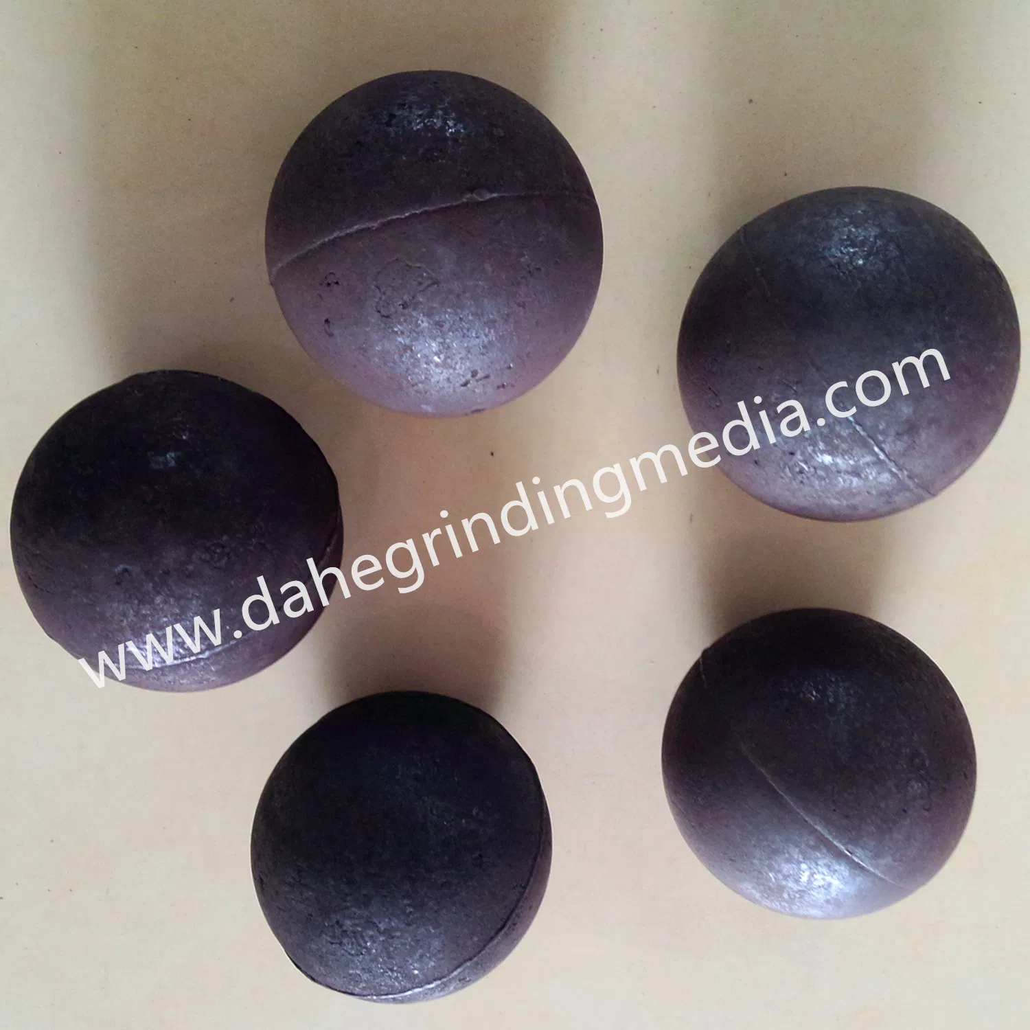 Чугунные мелющие шары с высоким содержанием хрома