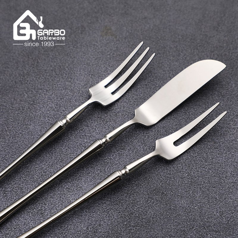 Hot Sale Sliver Dinner Spoon 410ss with Mirror Polish New Arrived Spoon Sets