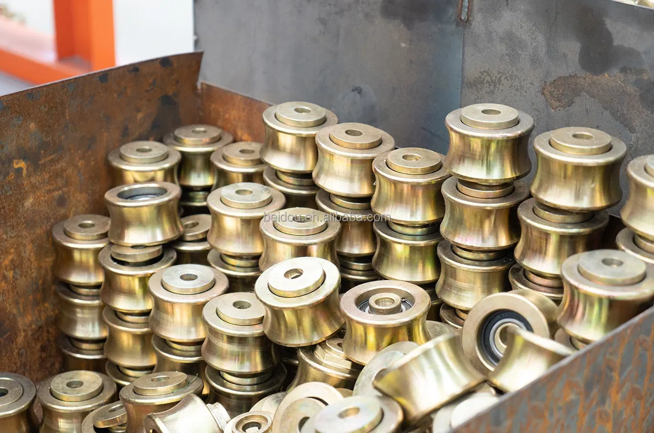 Xingdou Hoist Elevator Roller for Construction Machinery Guide Roller Parts