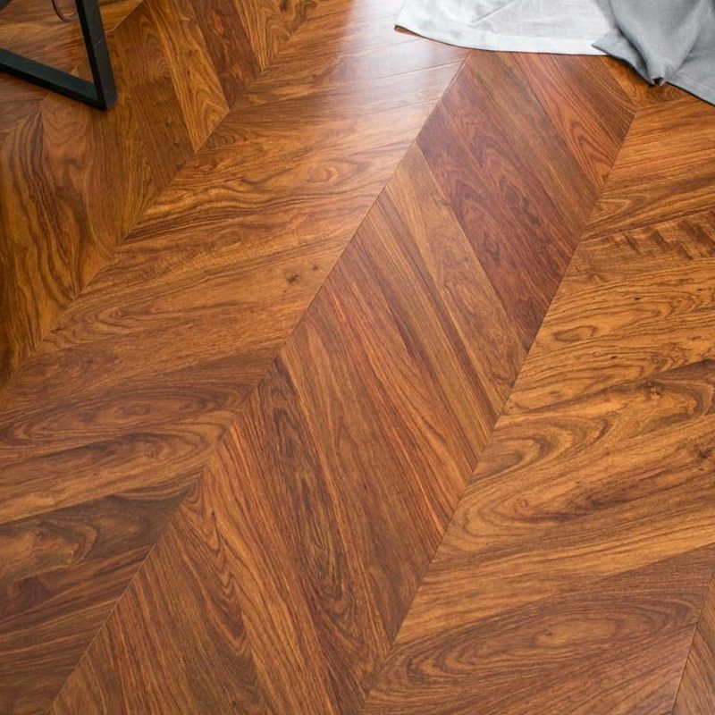 Паркетная доска Burma Teak, цвет розовое дерево, шеврон