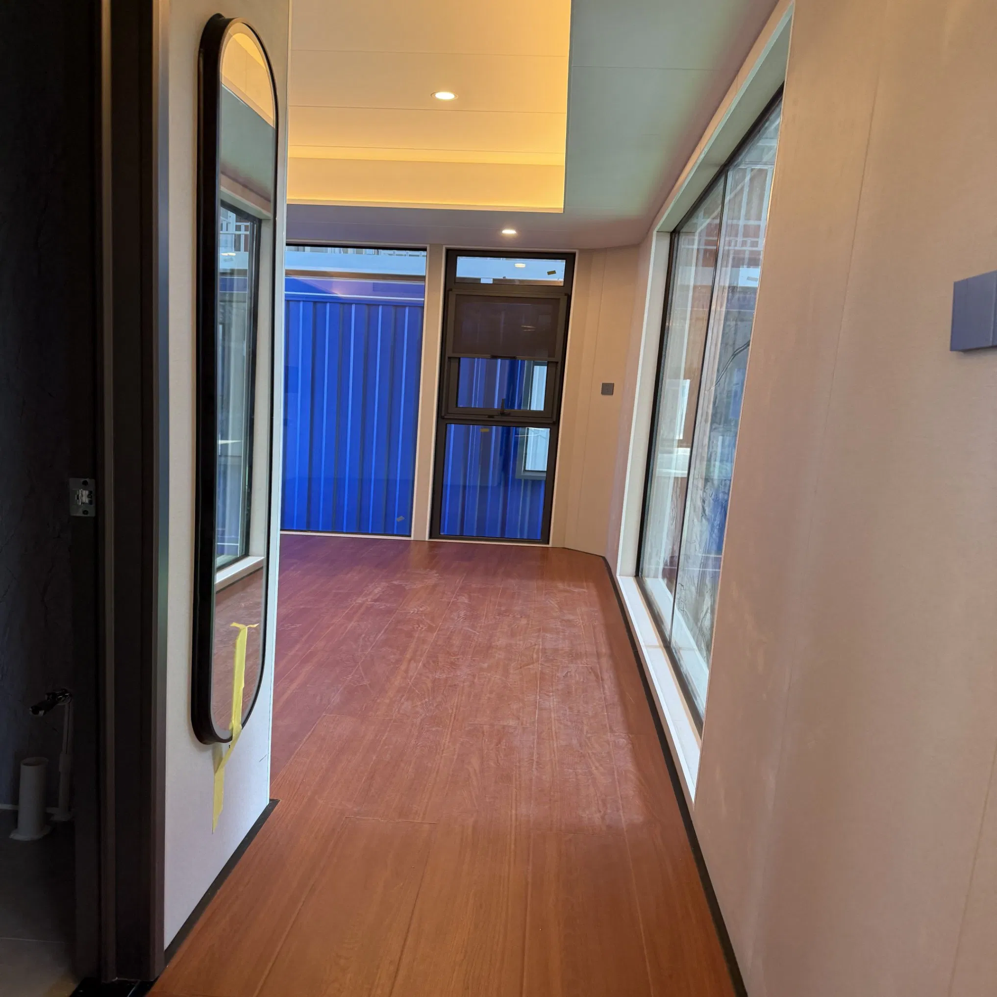 Prefabricated Modern Luxury Space Capsule House Collapsible Home with Outdoor Hotel Living for Travel