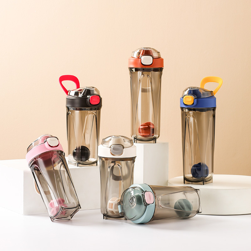 Спортивная бутылка для воды с крышкой-непроливайкой, 650 мл