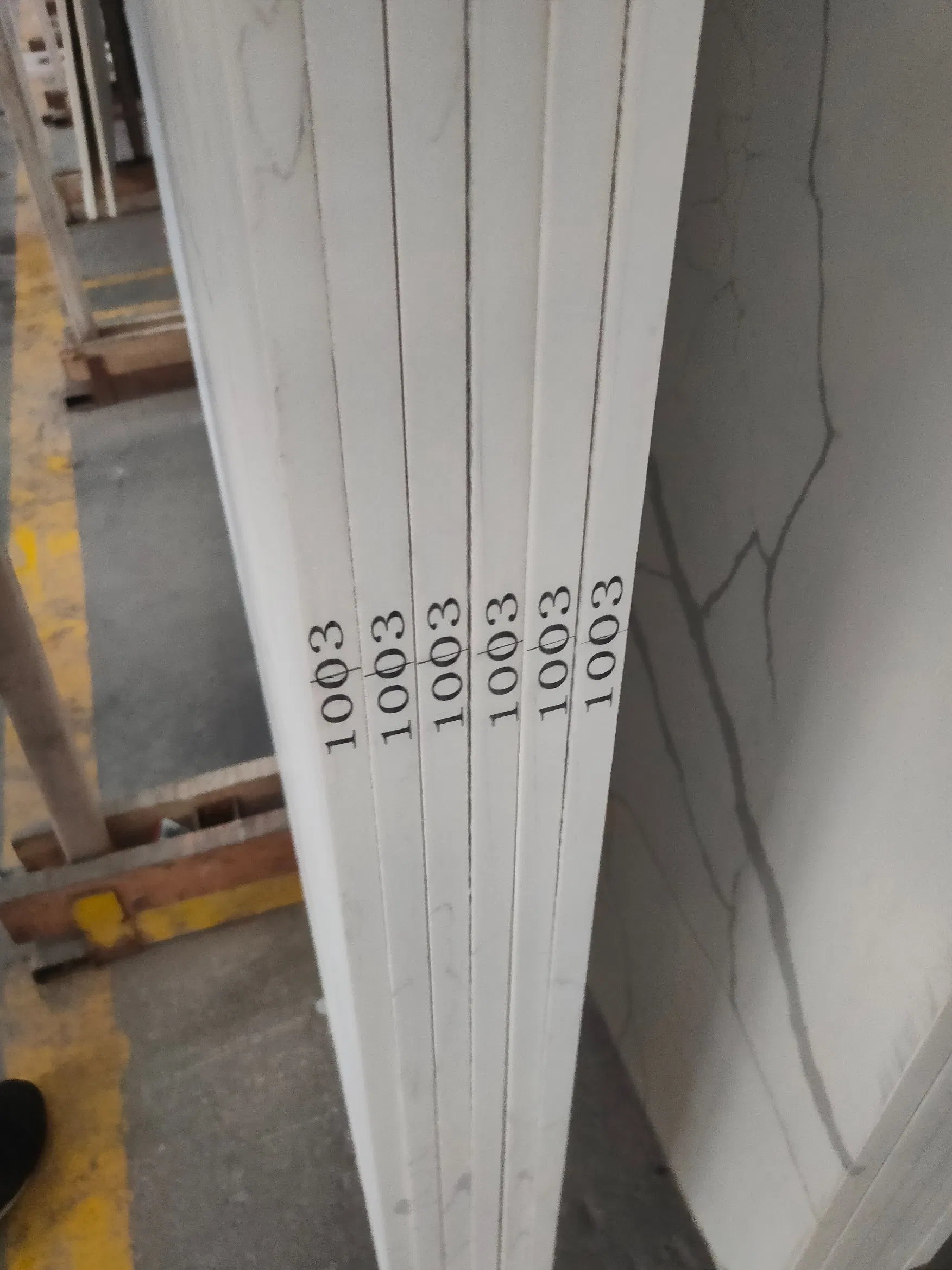 Hot Sale Calacatta Quartz Stone Artificial Quartz Slabs