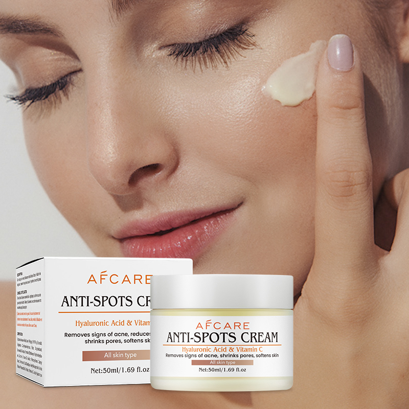 Daily Use Face Cream to Nourish and Rejuvenate Skin with Powerful Antioxidants and Deep Hydration