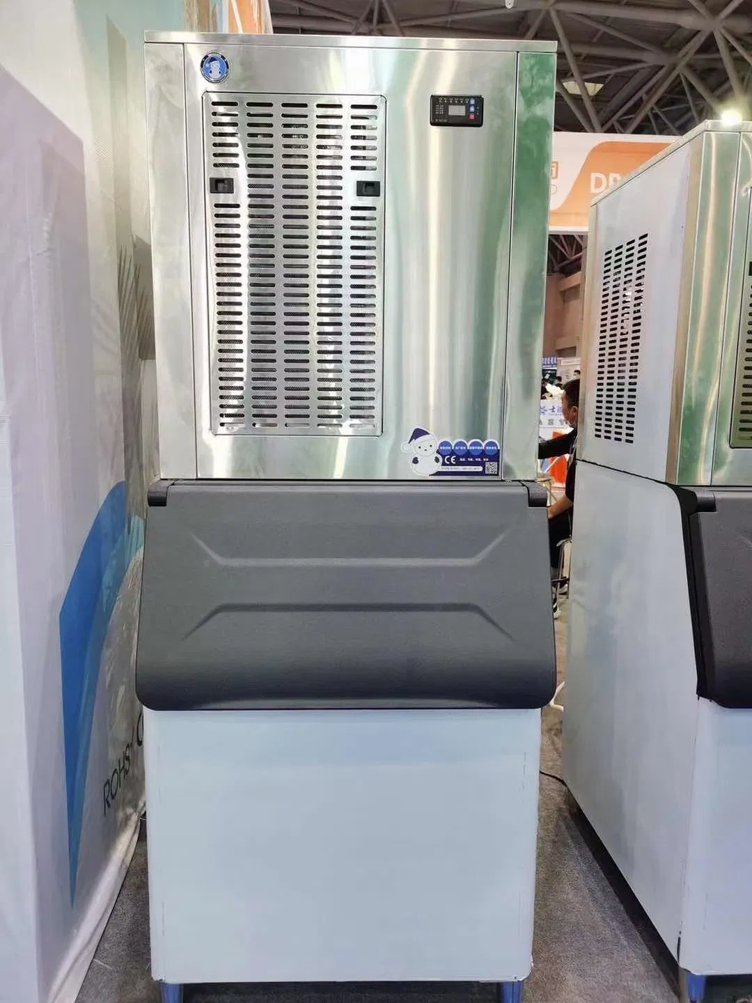 Commercial Industrial Bakery Store Ice Maker Thermoelectric Cube Ice Making Machine