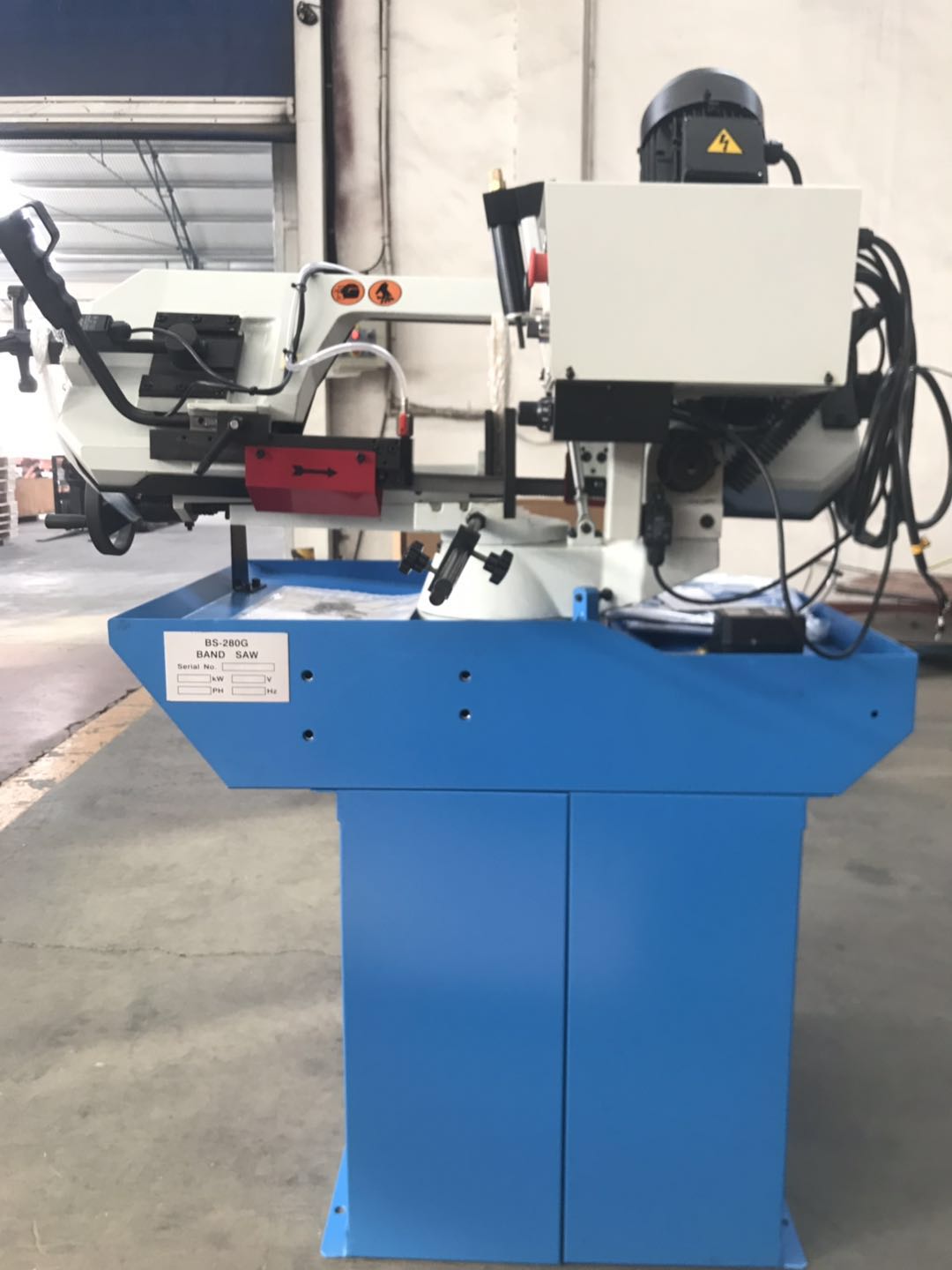 Ленточная пила по металлу BS-260G