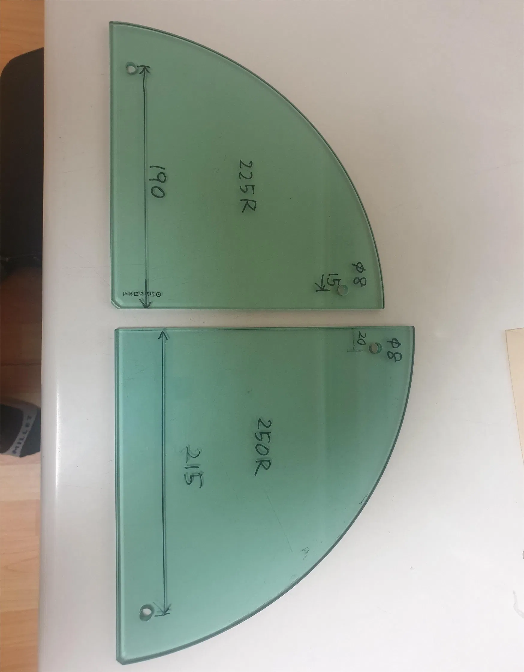 6mm 8mm 10mm Extra Clear Frosted Polished Glass Shelves with Flat and Pencil Polished Edges