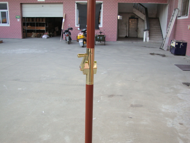 Деревянный садовый зонт 300 см с кривошипом