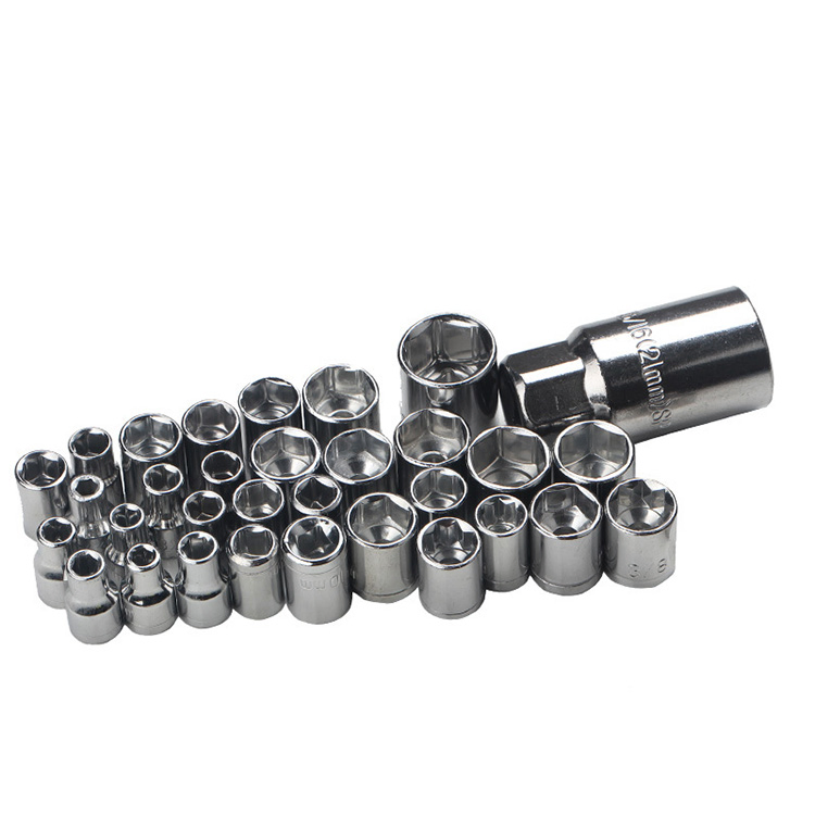 Набор инструментов 40 предметов: трещотка, головки, отвертки