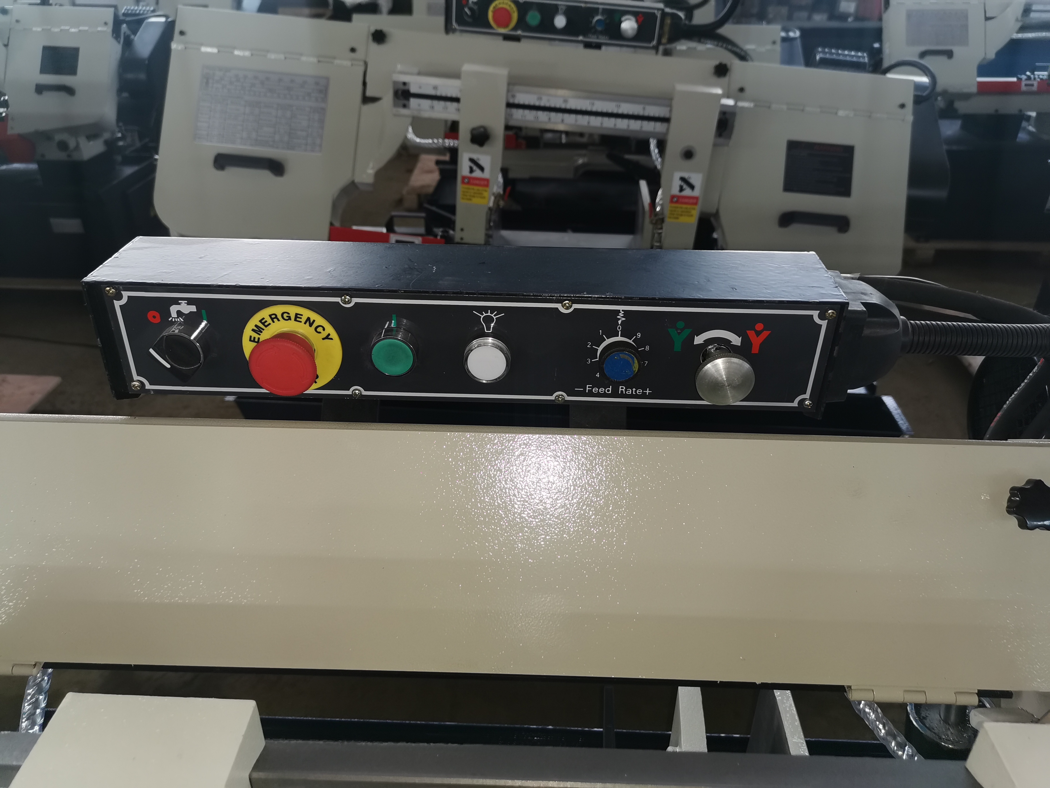 Станок ленточнопильный по металлу BS1018B