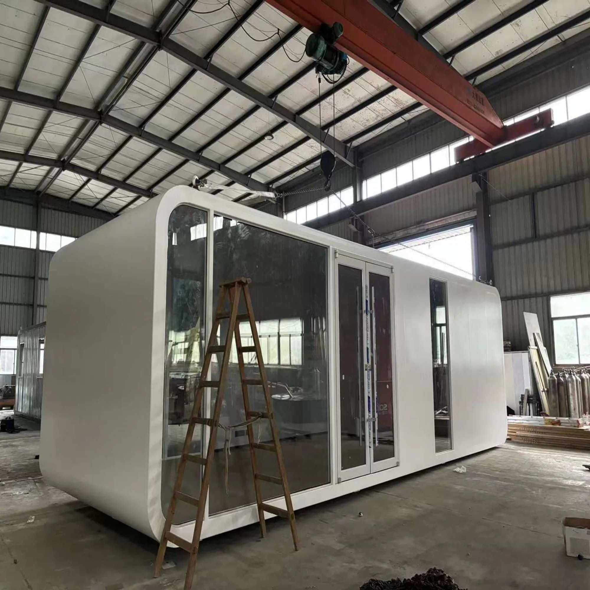 Prefab Living Soundproof Windproof Hotel Mobile Prefabricated Space Capsule