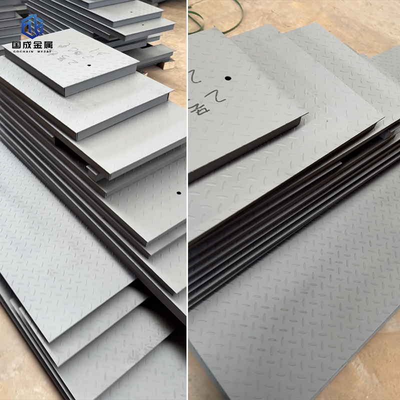 Patterned Diamond Tread Plate for Flooring and Walkways