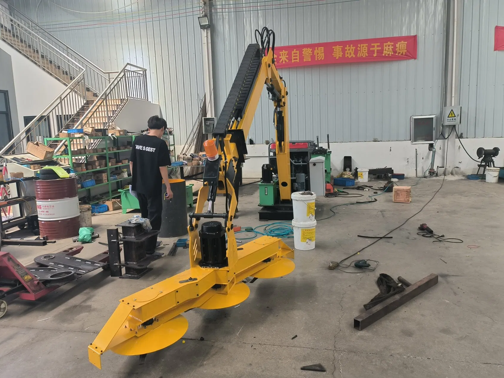 Tree Trimmer Hedge Trimmer for Vertical and Horizontal Trimming