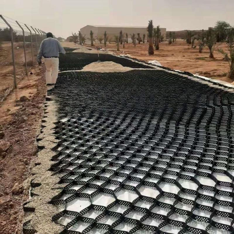 HDPE Geocell - with Good Durability and Resistance, Used for Road Construction for Railways/ Airports/ Municipal Roads