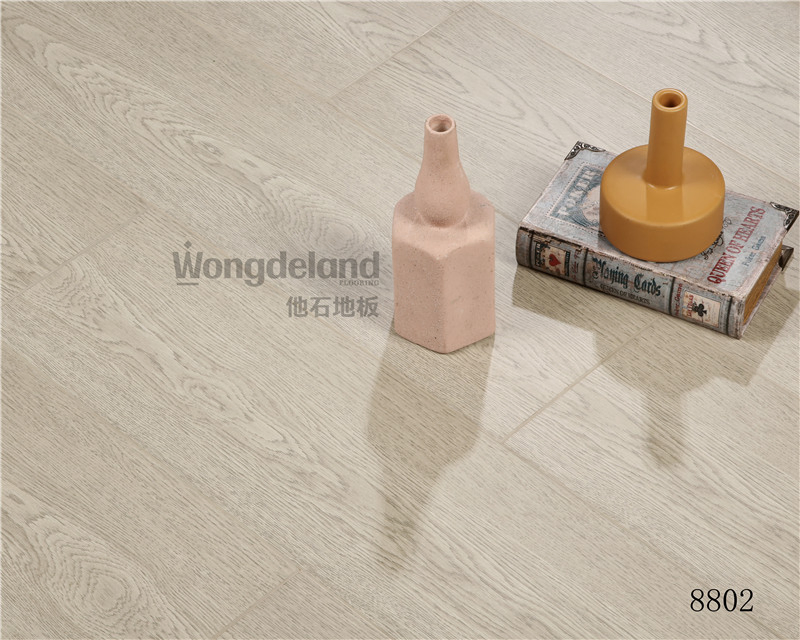 High Quality Waterproof White Oak Indoor Used Click Lock Laminate Flooring